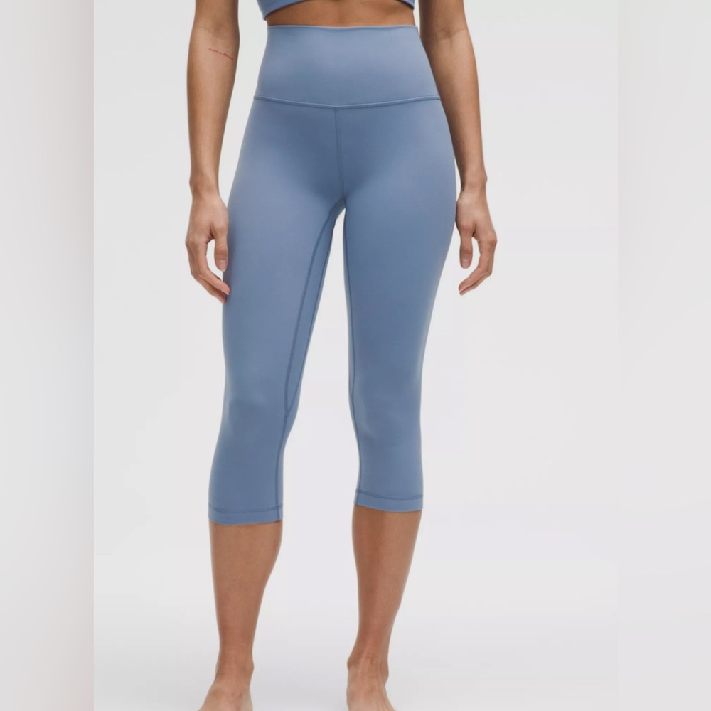 Lululemon Align HR Crop 21” Nulu Leggings Size 12 Blue Denim NWT Exercise Comfy